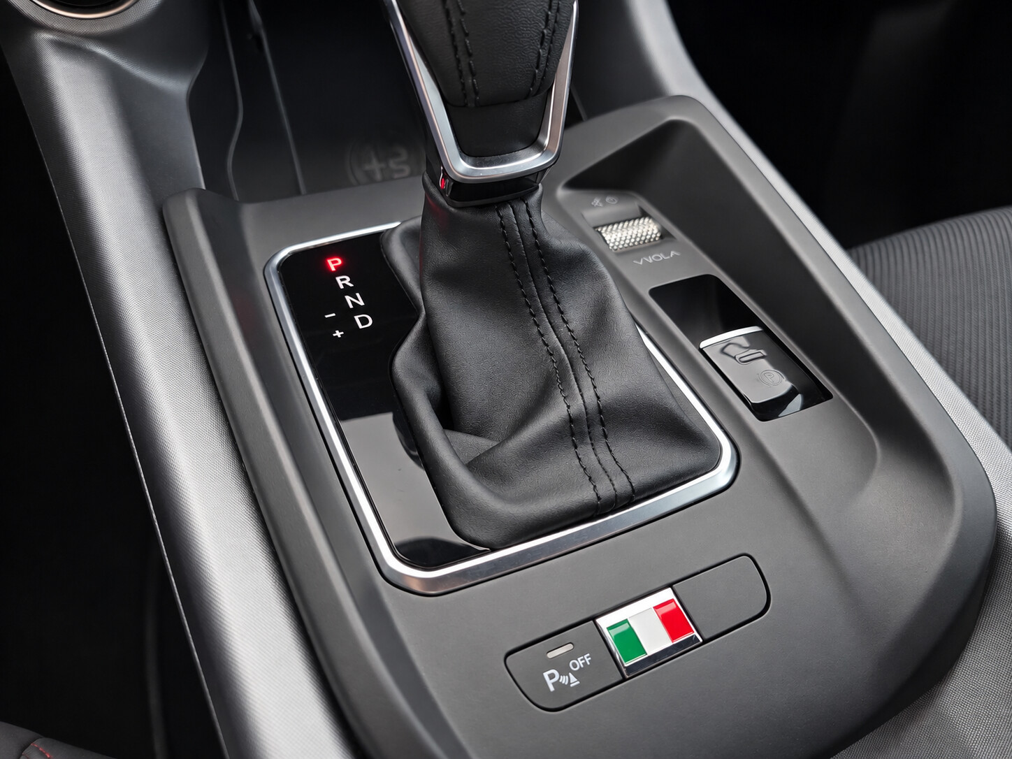 Alfa Romeo Tonale - zdjęcie 15