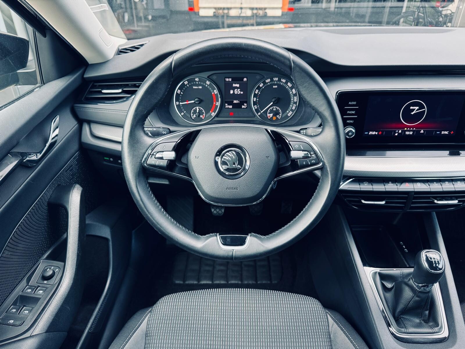 Škoda Octavia - zdjęcie 21