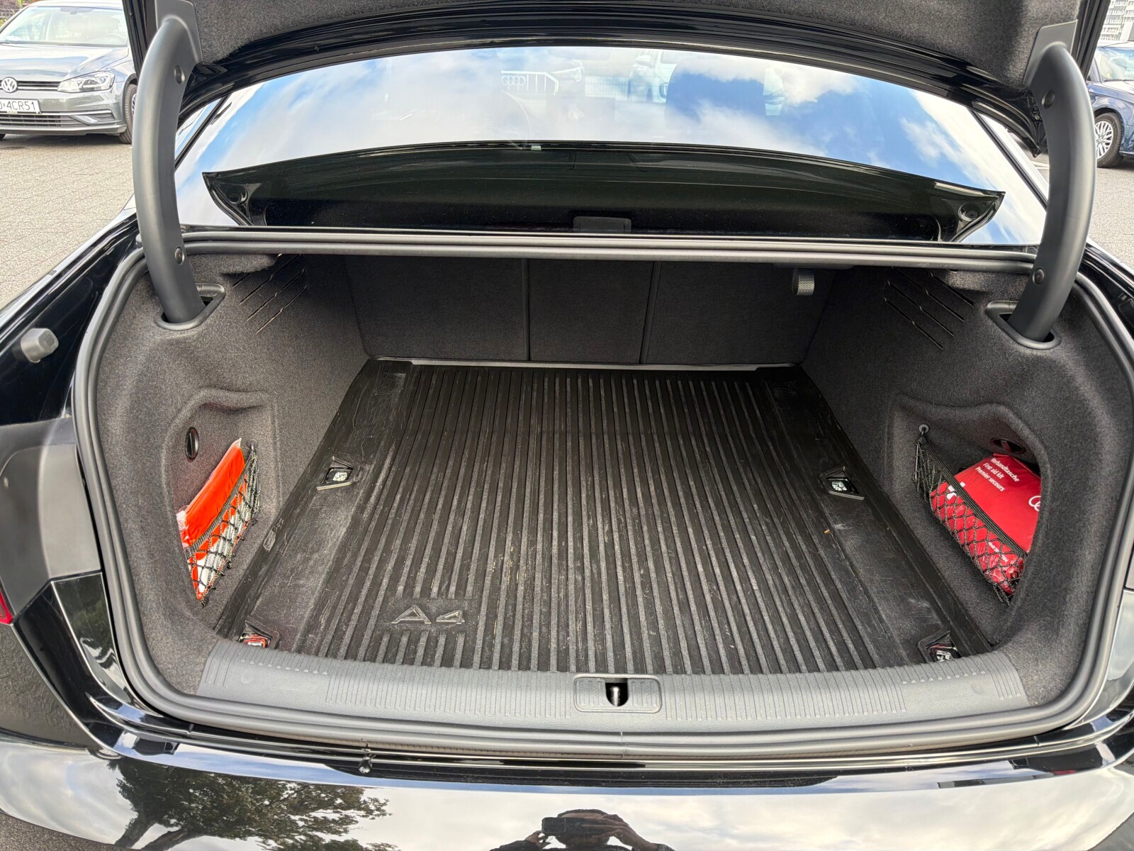Audi A4 Limousine - zdjęcie 28