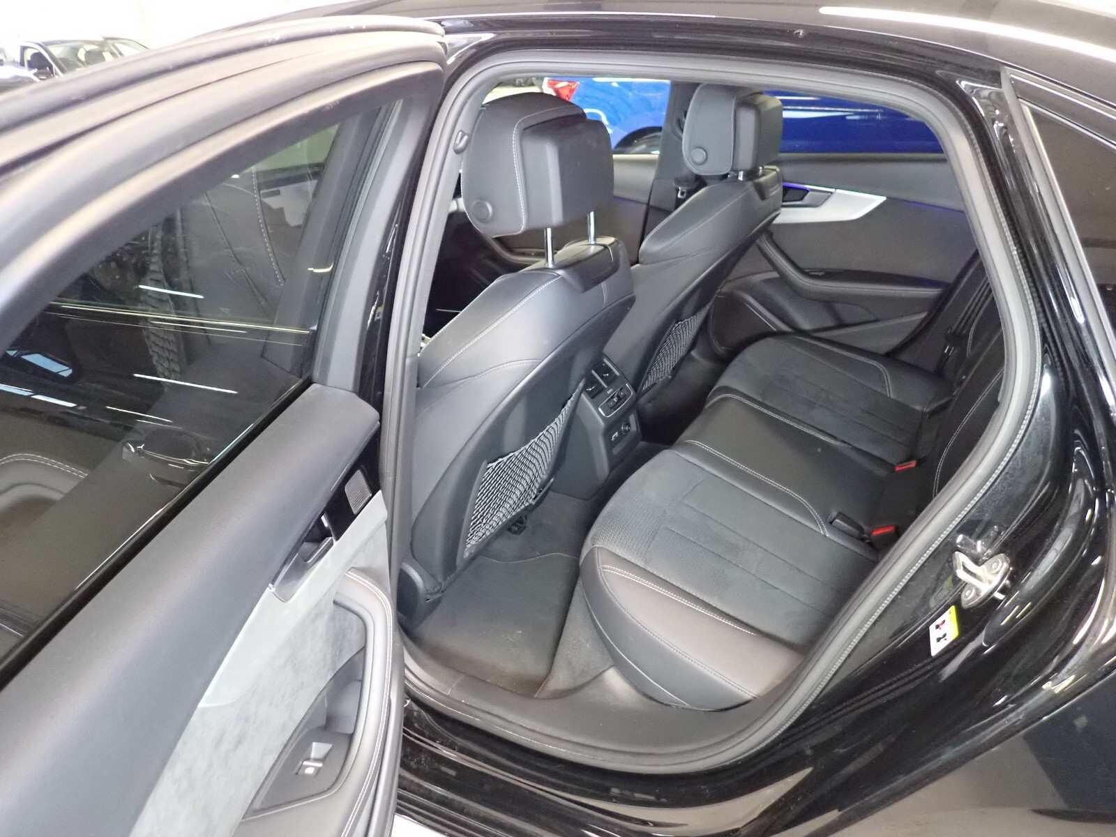 Audi A4 Limousine - zdjęcie 9