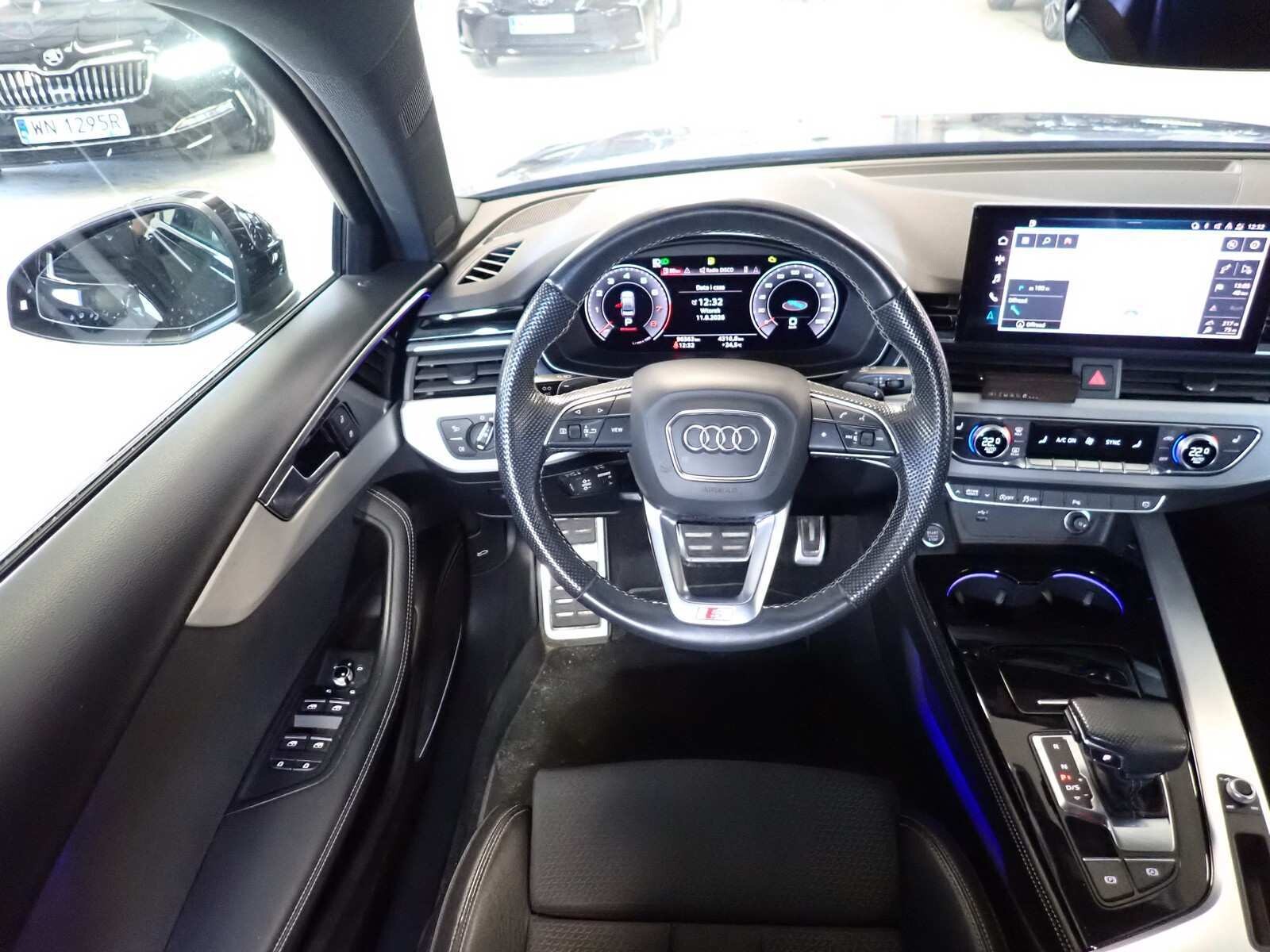 Audi A4 Limousine - zdjęcie 11