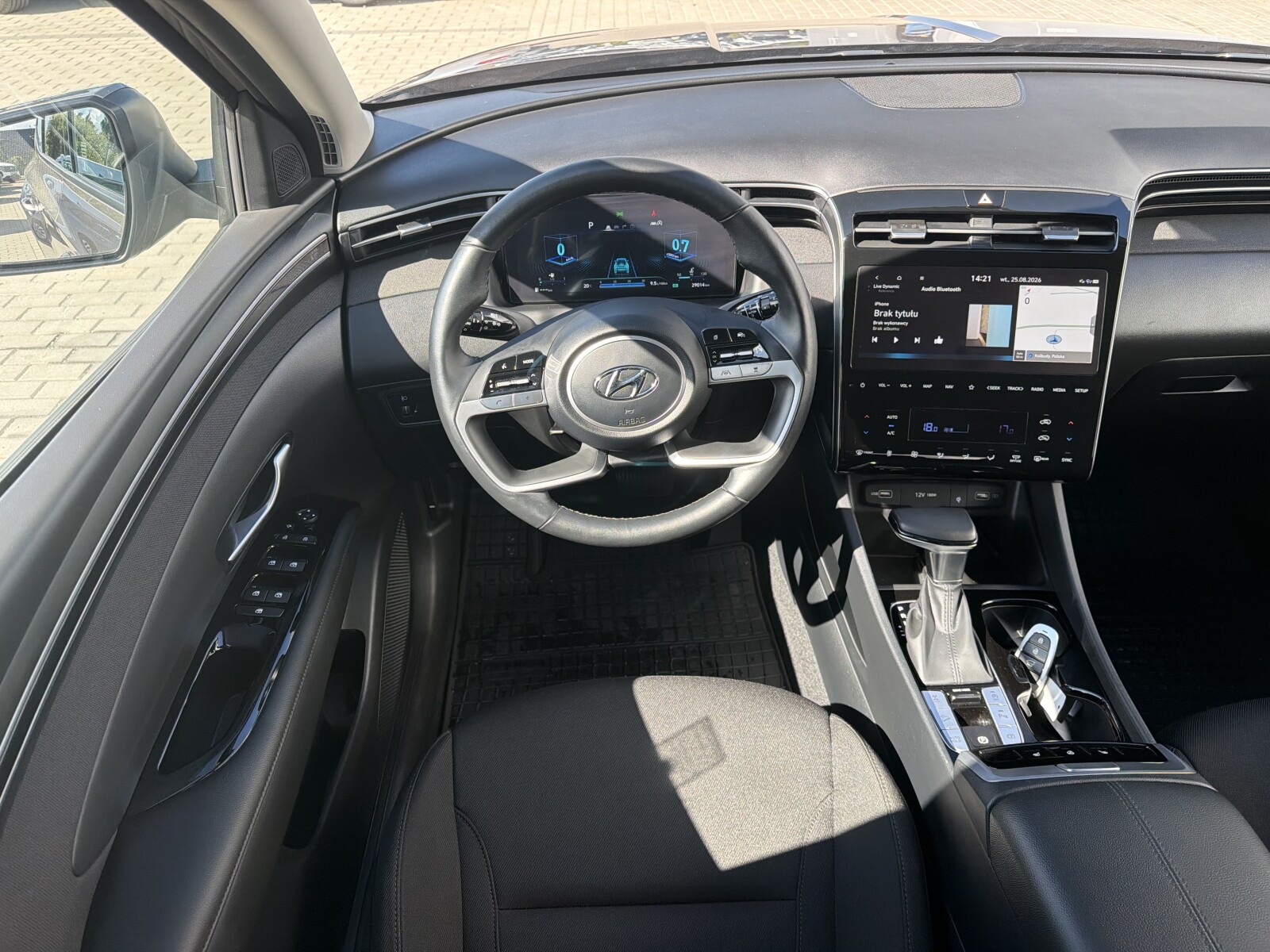 Hyundai Tucson - zdjęcie 18