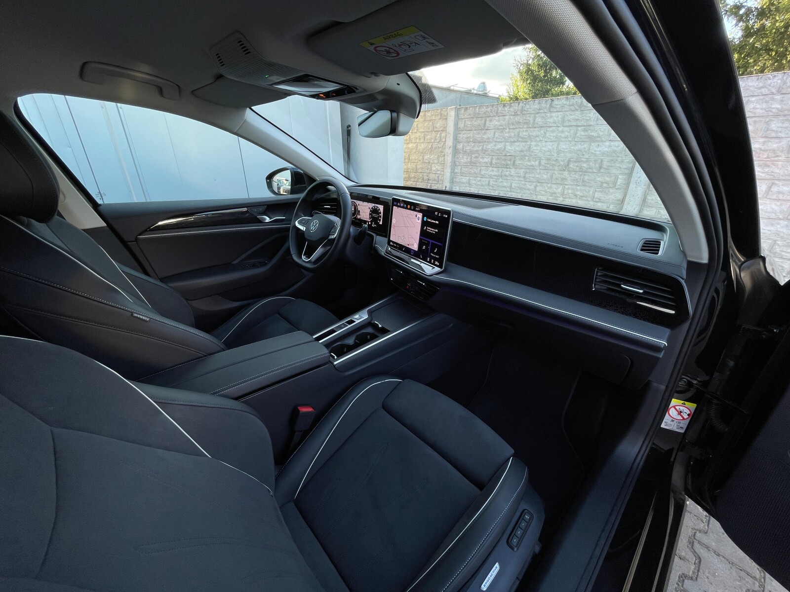 Volkswagen Passat Variant - zdjęcie 17