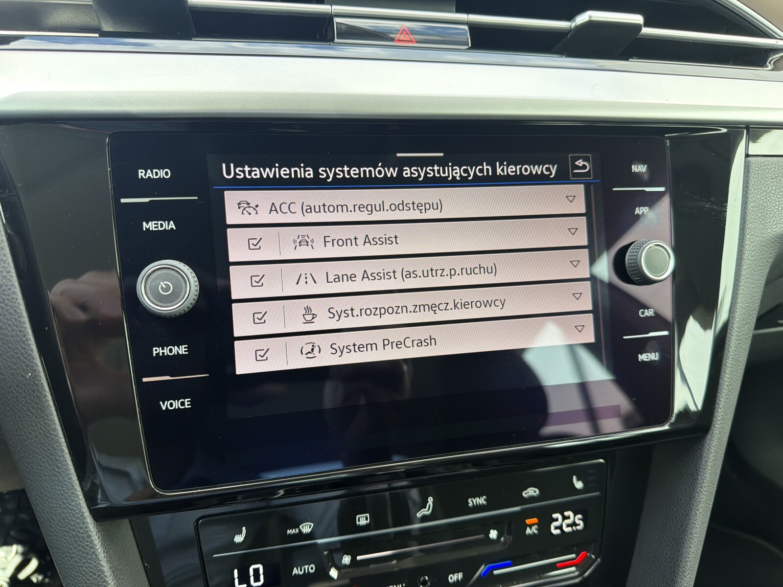 Volkswagen Arteon - zdjęcie 27