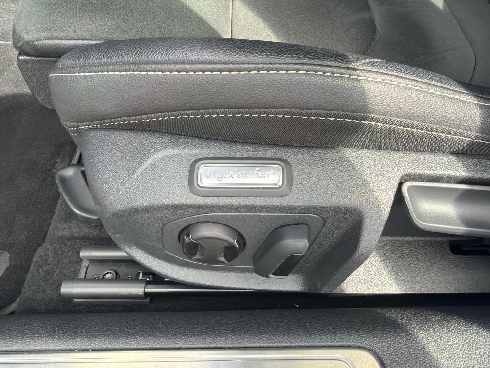 Volkswagen Arteon - zdjęcie 11