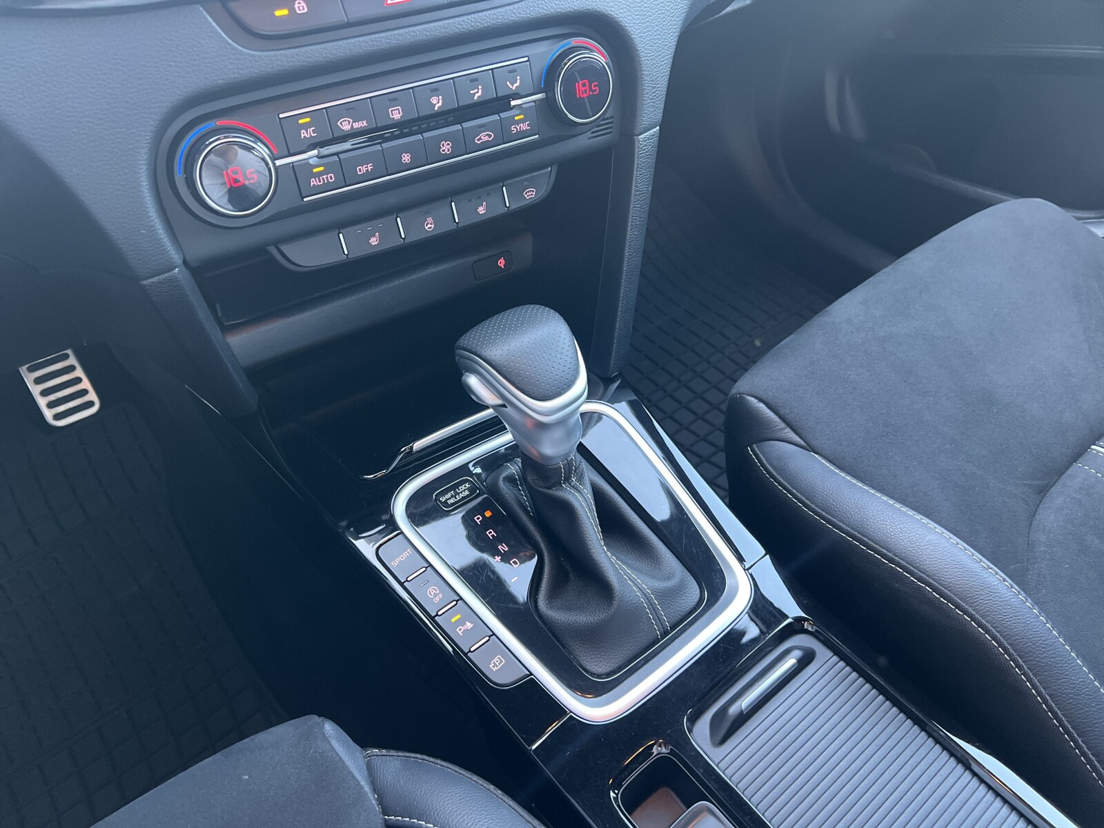 Kia Pro_cee'd - zdjęcie 24