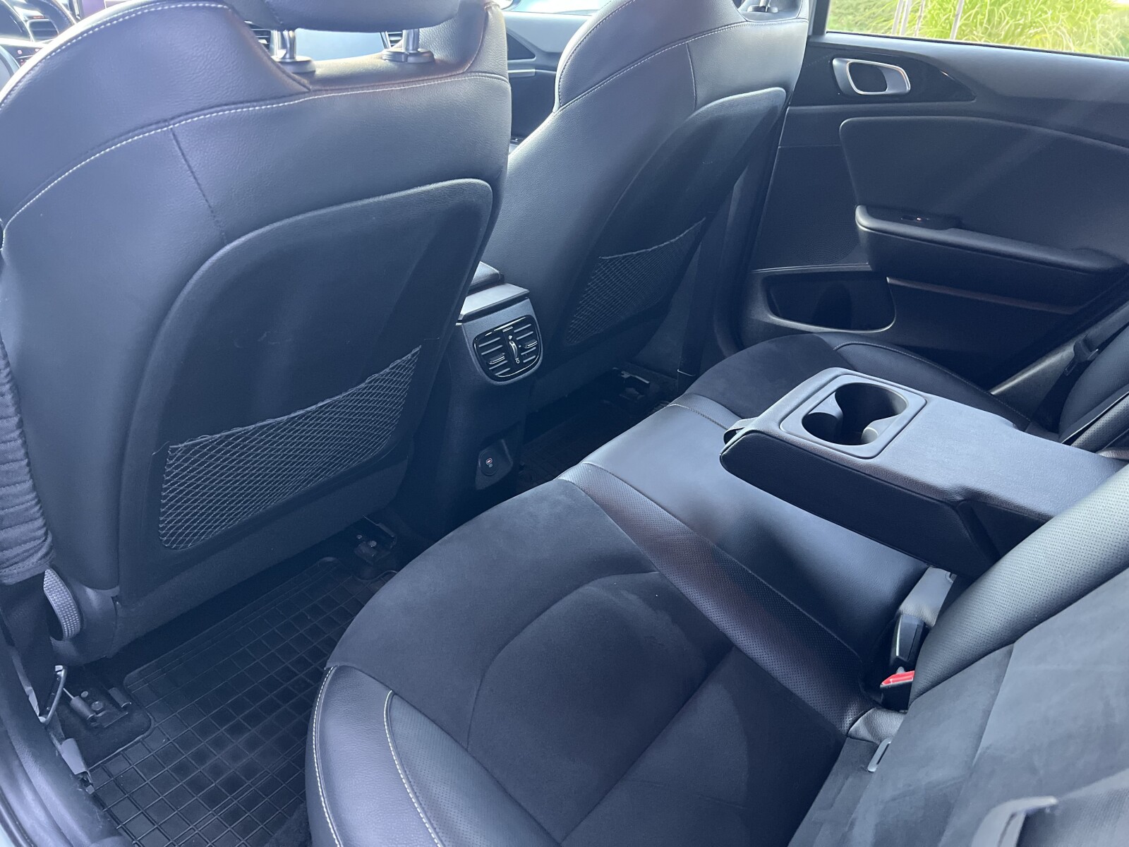 Kia Pro_cee'd - zdjęcie 27