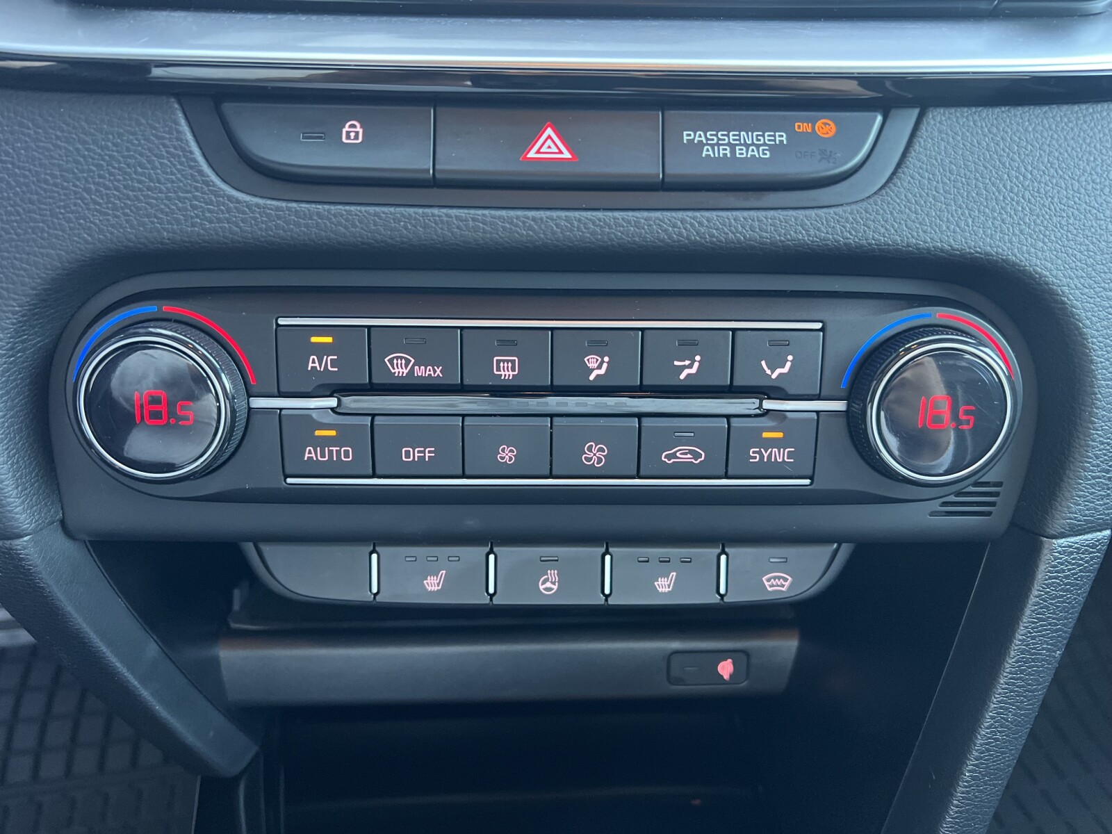 Kia Pro_cee'd - zdjęcie 22
