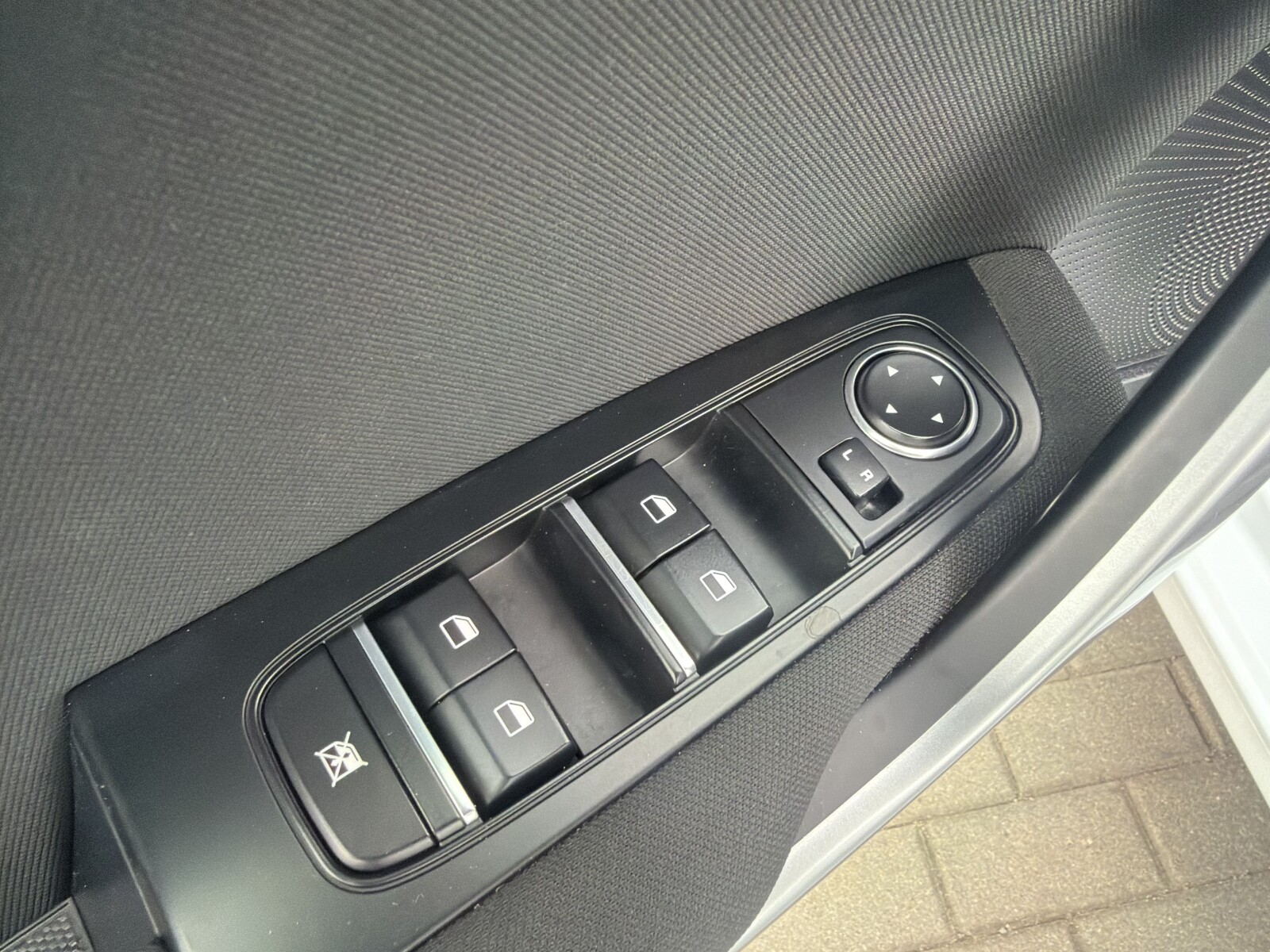 Kia Ceed - zdjęcie 11