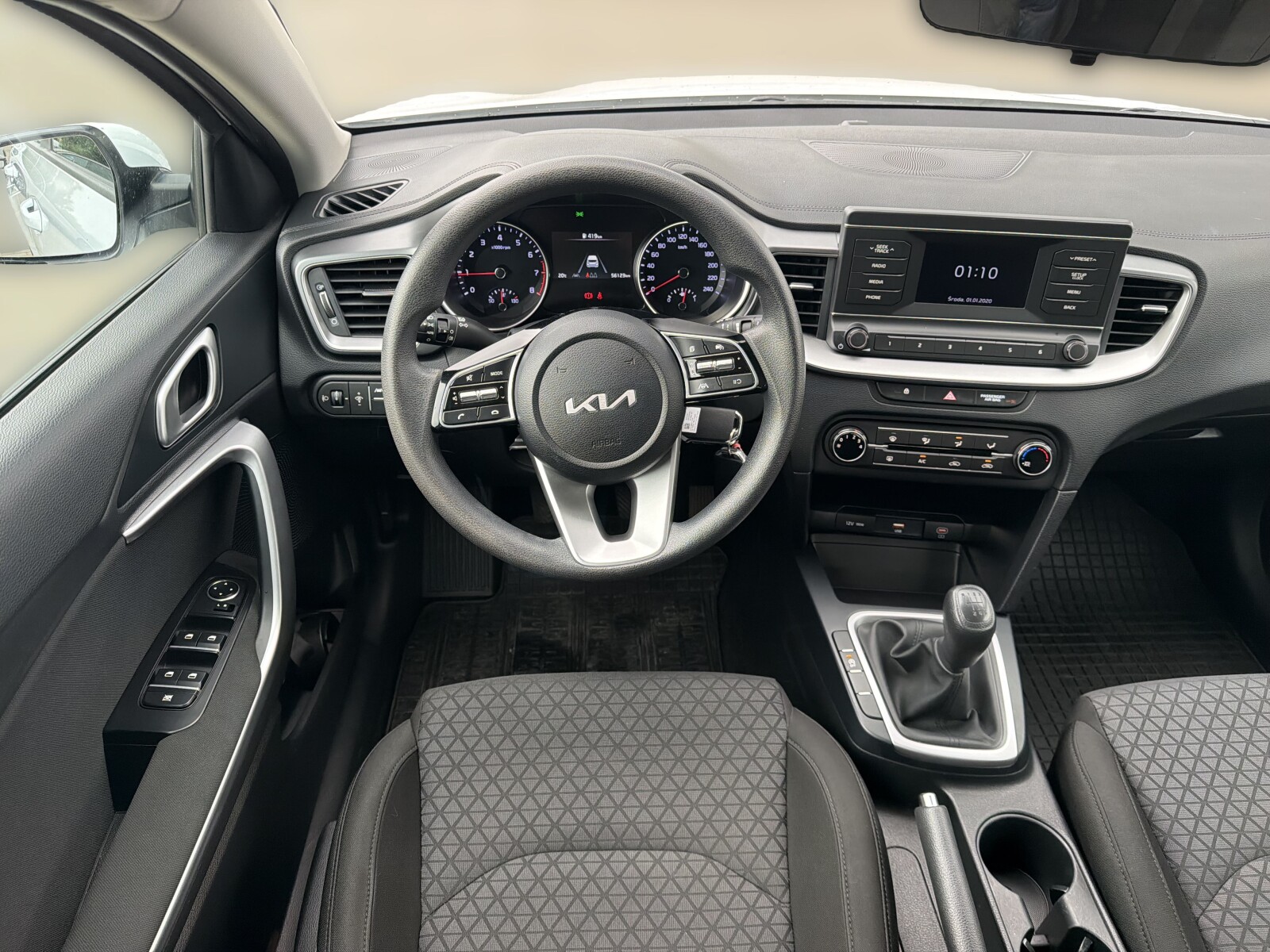 Kia Ceed - zdjęcie 19