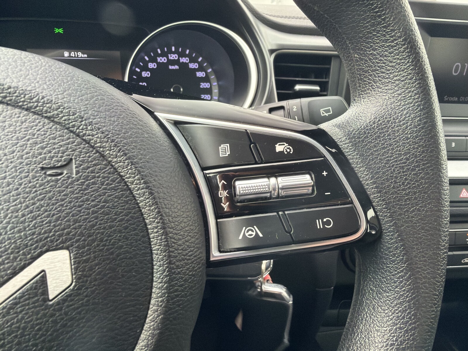Kia Ceed - zdjęcie 23