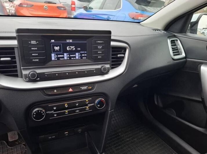 Kia Ceed - zdjęcie 6