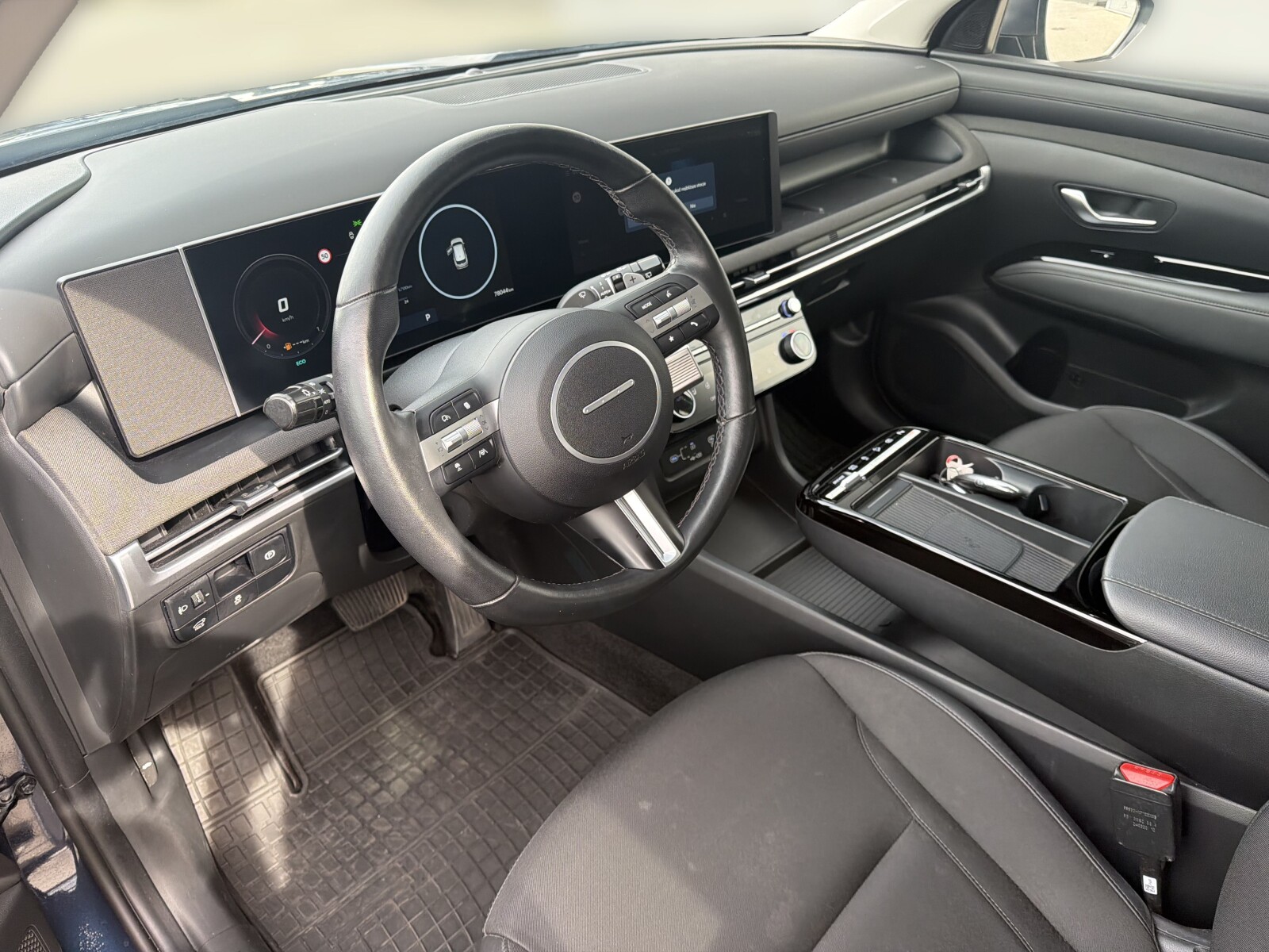 Hyundai Tucson - zdjęcie 9