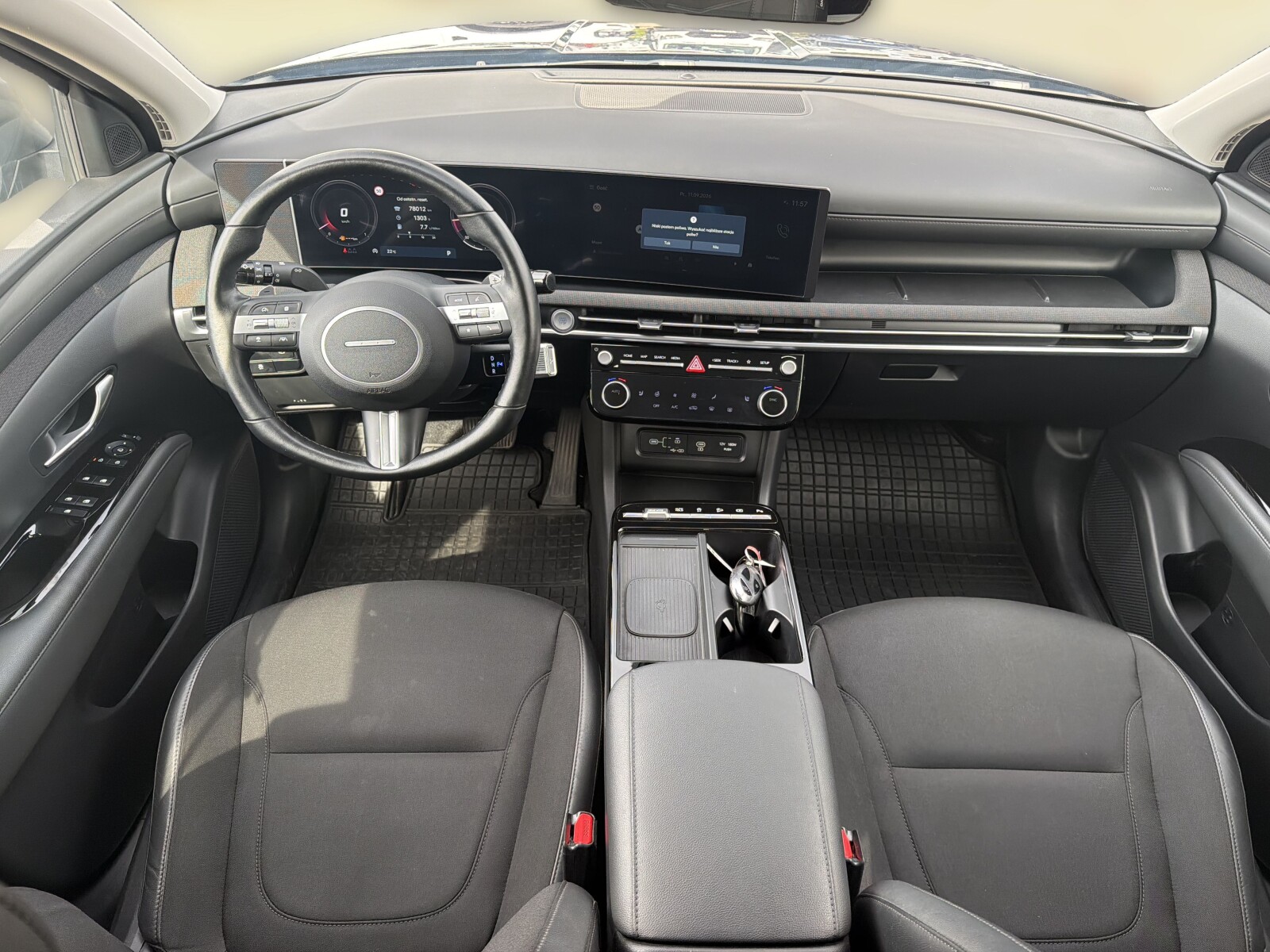 Hyundai Tucson - zdjęcie 22