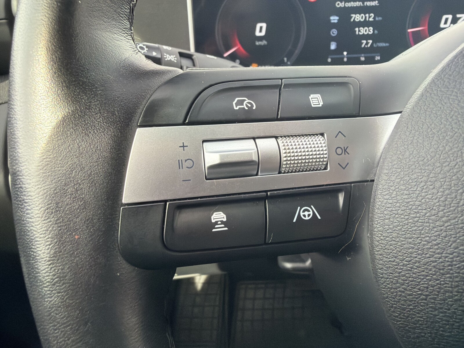 Hyundai Tucson - zdjęcie 23