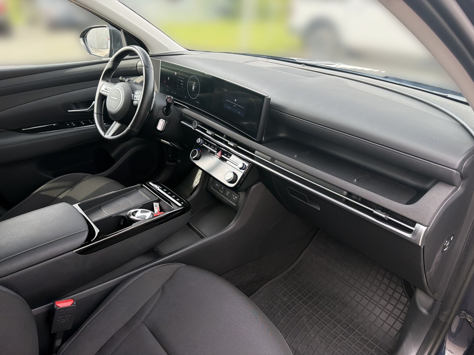 Hyundai Tucson - zdjęcie 18