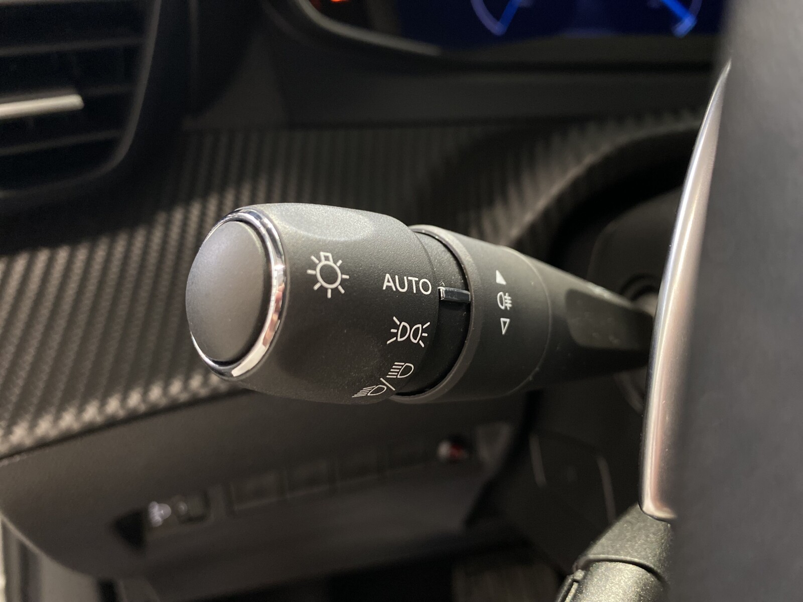 Peugeot 2008 - zdjęcie 31
