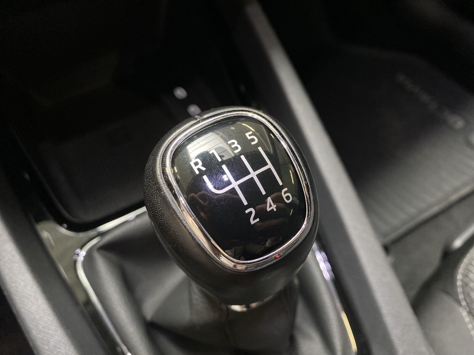 Škoda Octavia Combi - zdjęcie 12