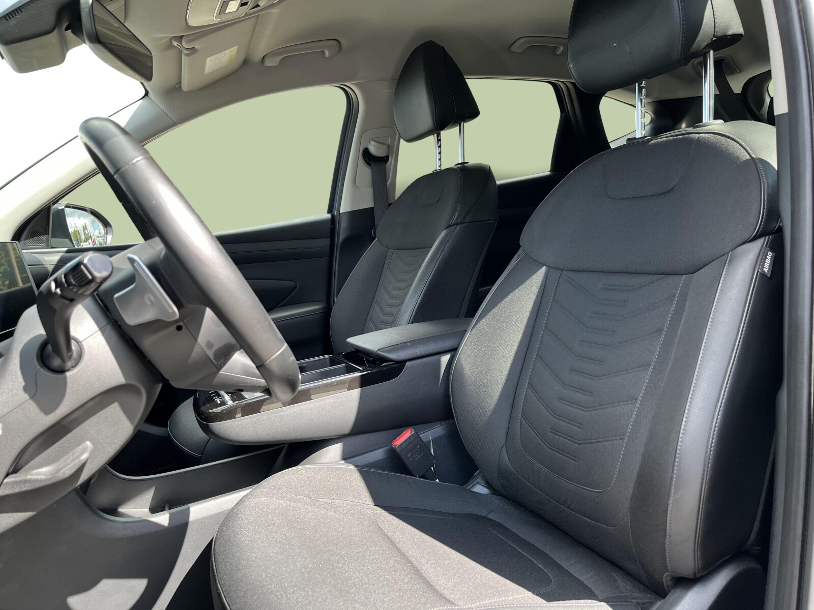 Hyundai Tucson - zdjęcie 12