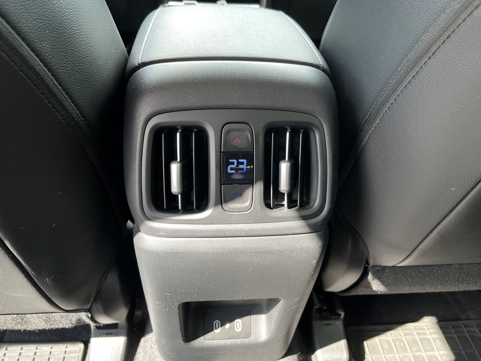 Hyundai Tucson - zdjęcie 15