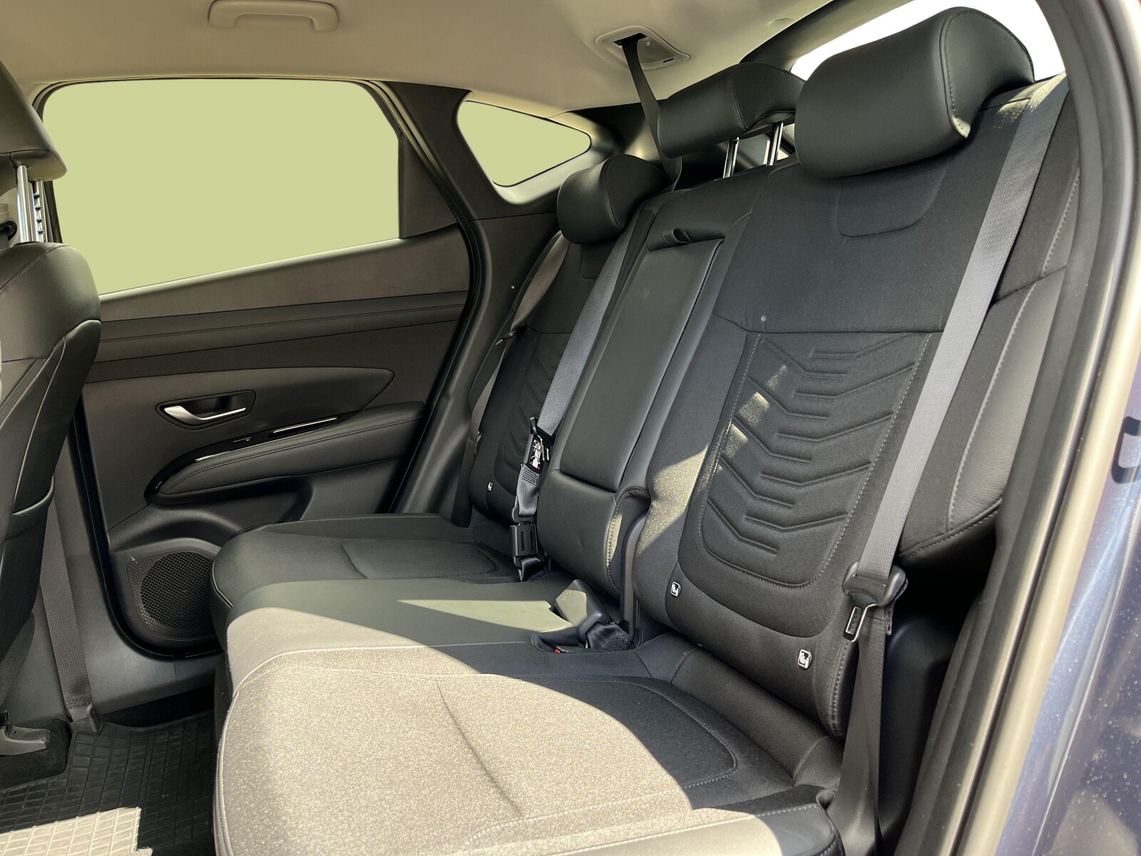 Hyundai Tucson - zdjęcie 14