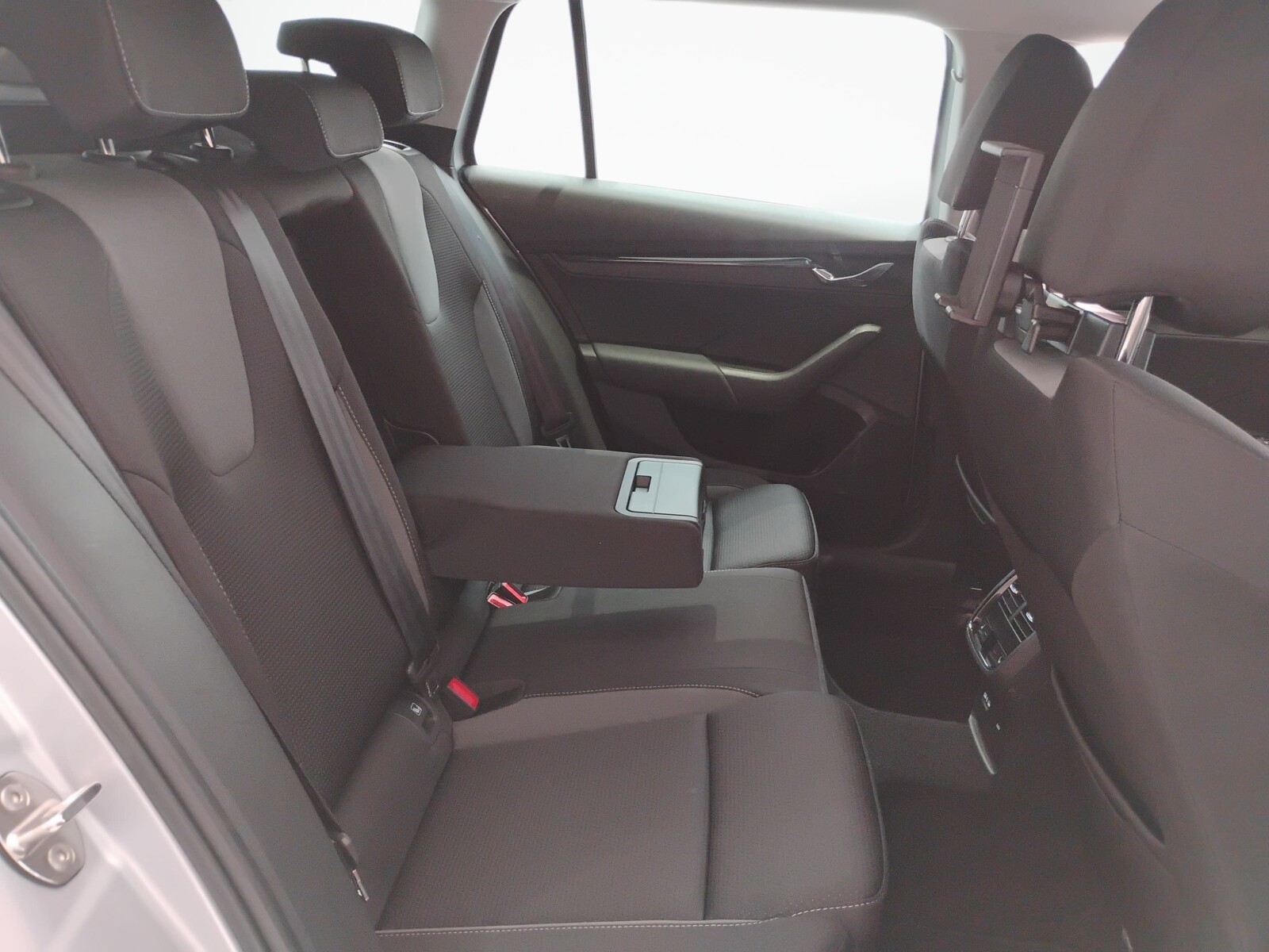 Škoda Octavia Combi - zdjęcie 15
