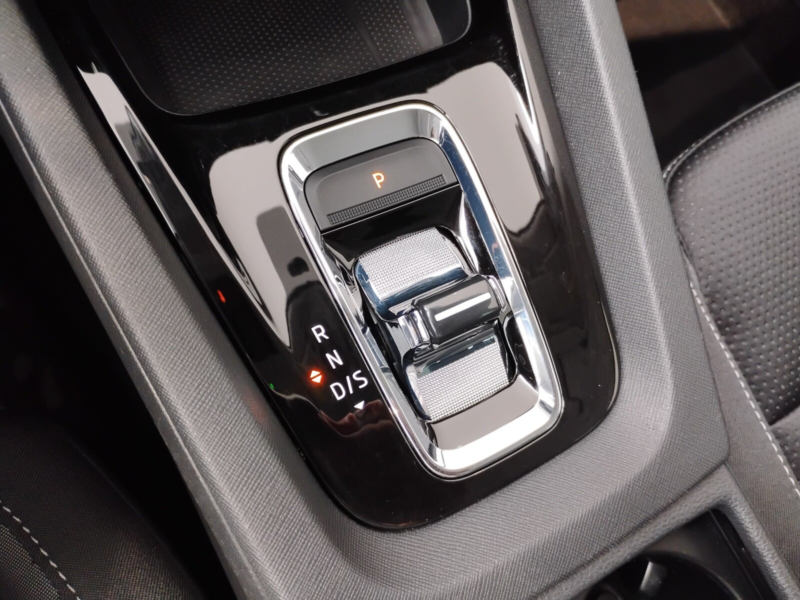 Škoda Octavia Combi - zdjęcie 22