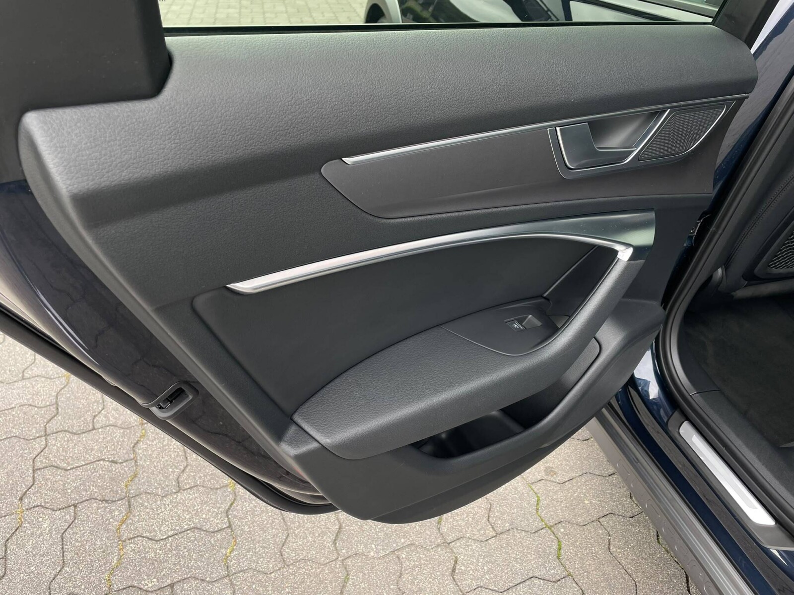 Audi A6 allroad - zdjęcie 11