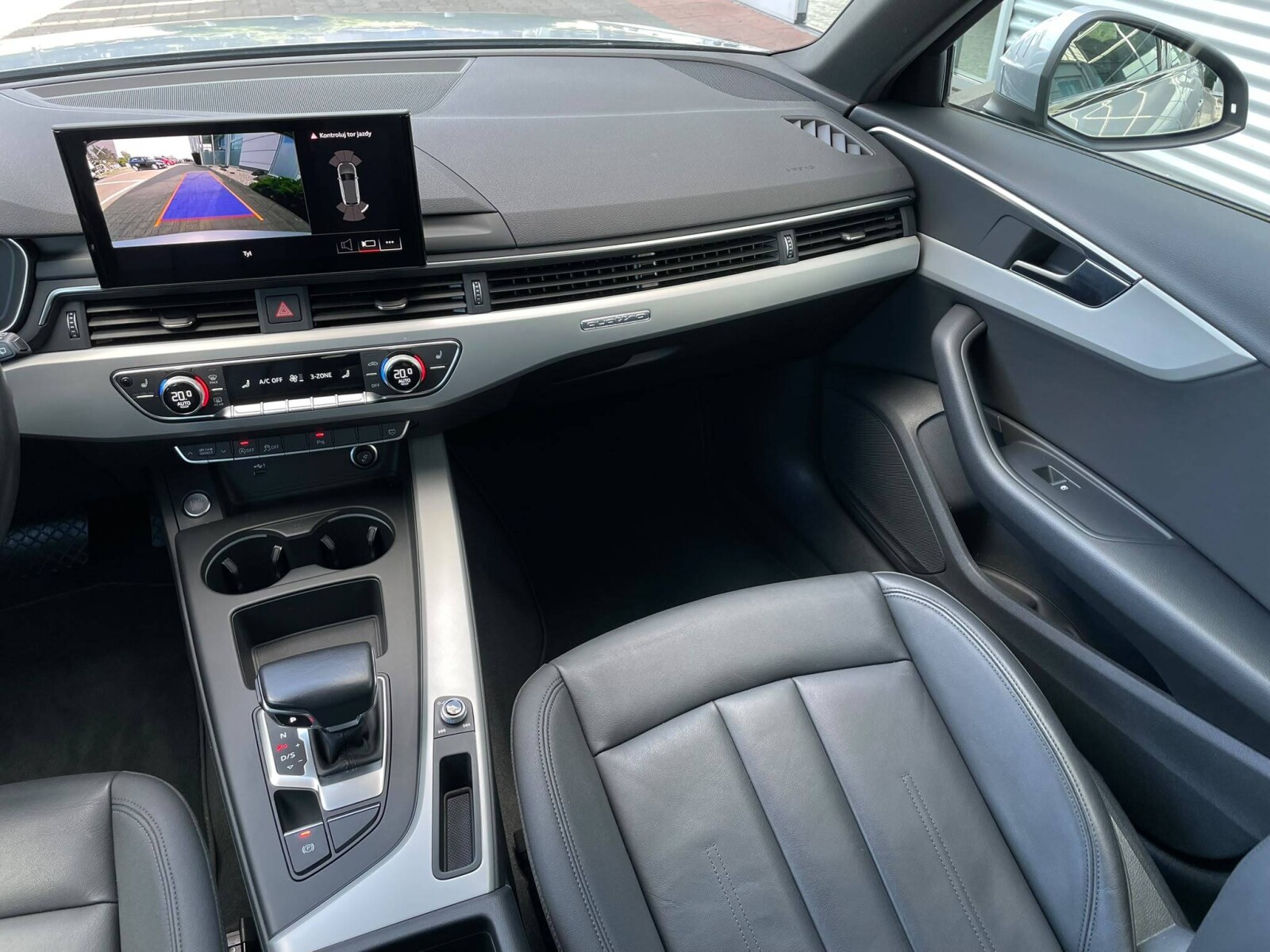 Audi A4 Avant - zdjęcie 15