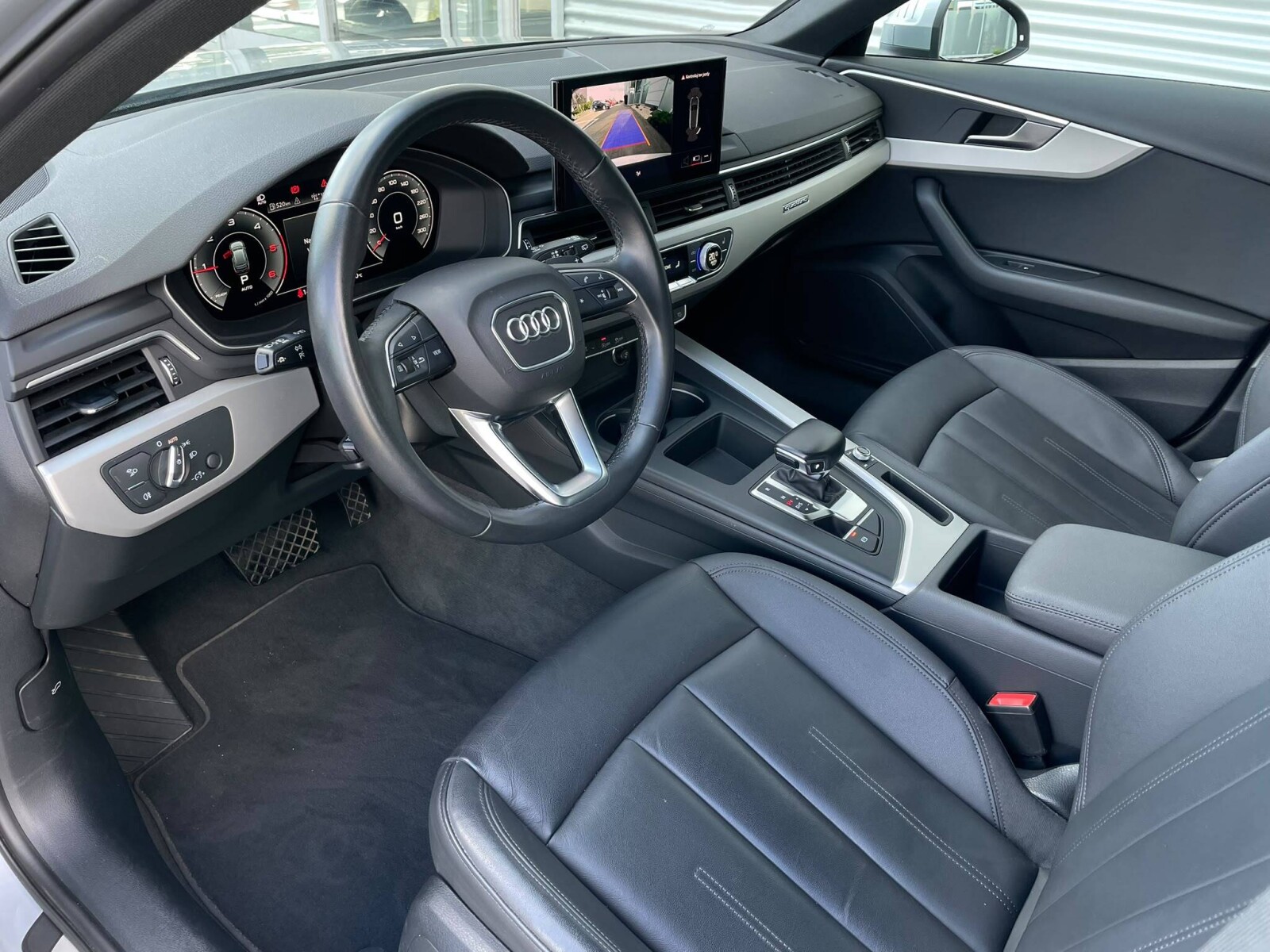 Audi A4 Avant - zdjęcie 19