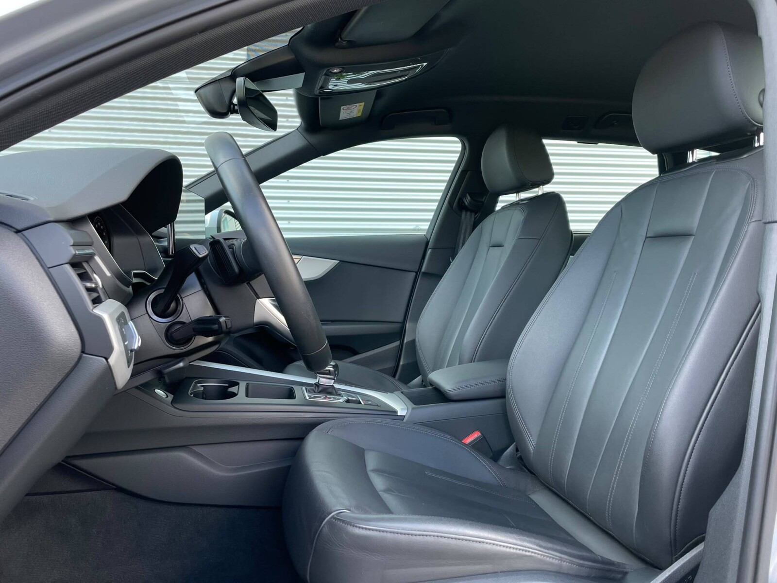 Audi A4 Avant - zdjęcie 20
