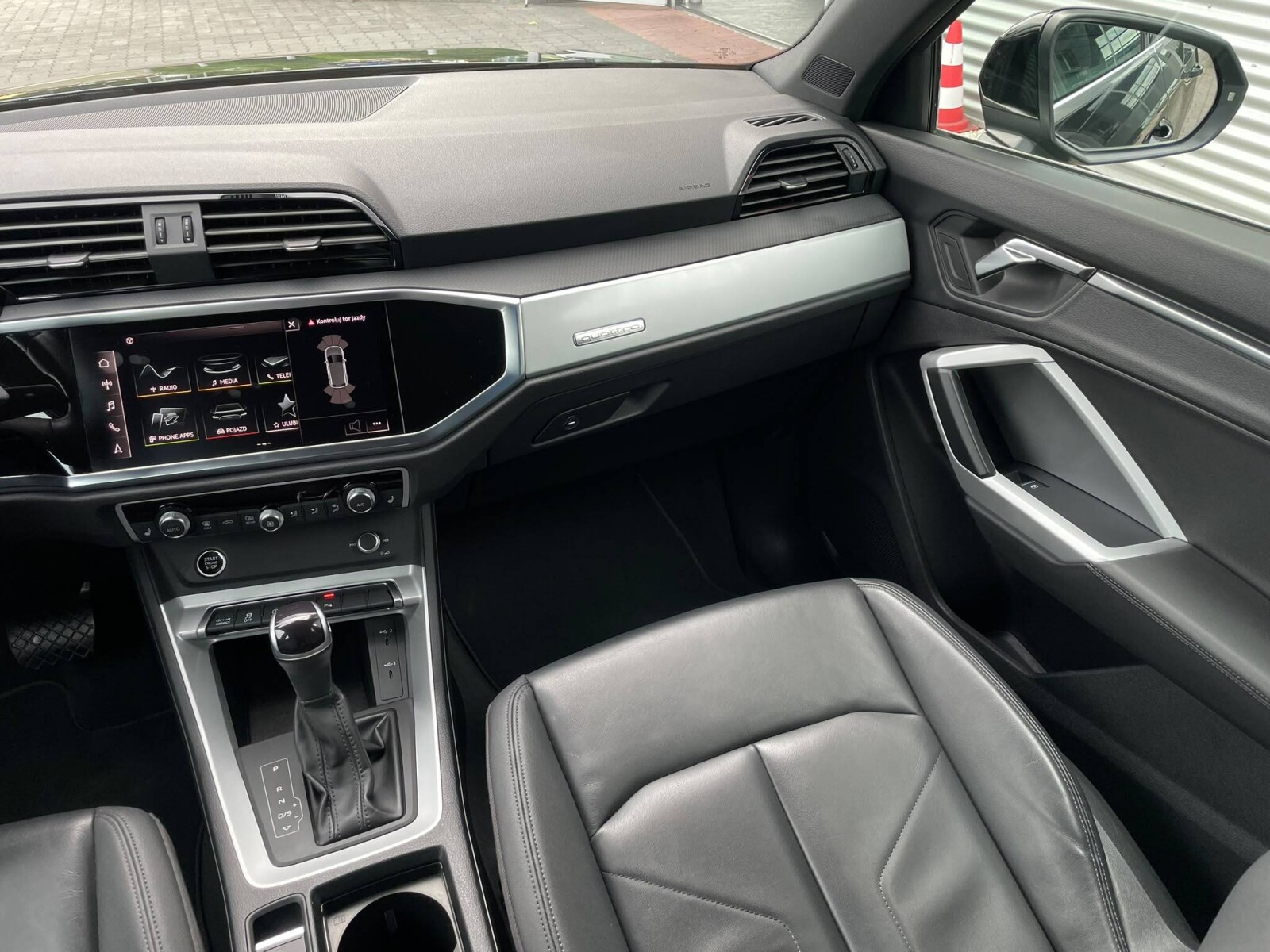 Audi Q3 - zdjęcie 15