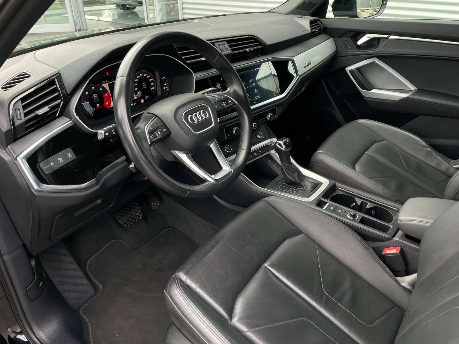 Audi Q3 - zdjęcie 19