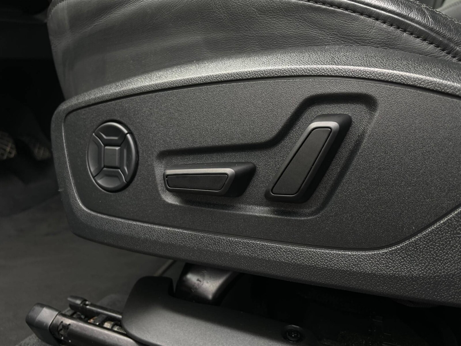 Audi Q3 - zdjęcie 18