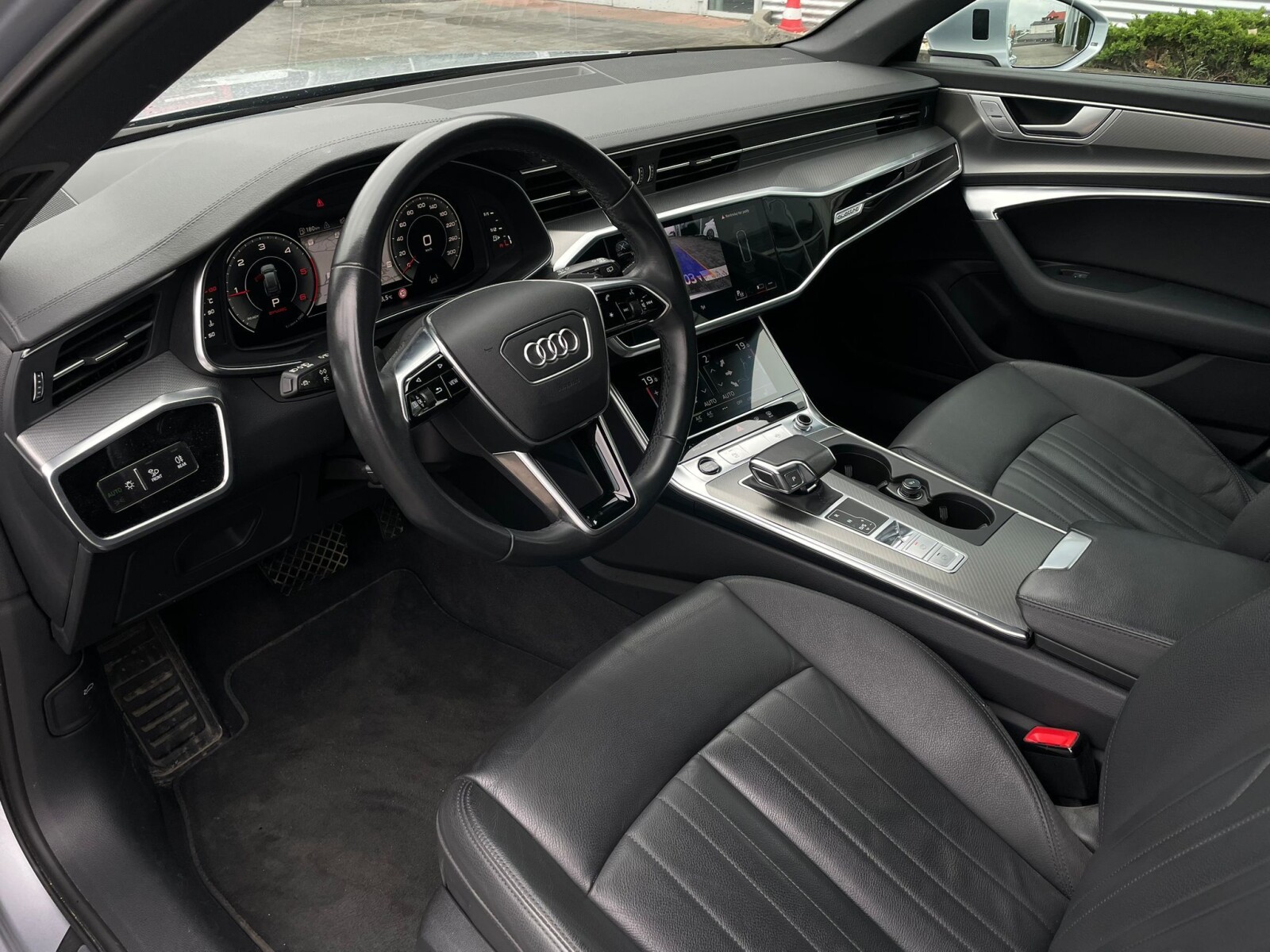 Audi A6 Avant - zdjęcie 20