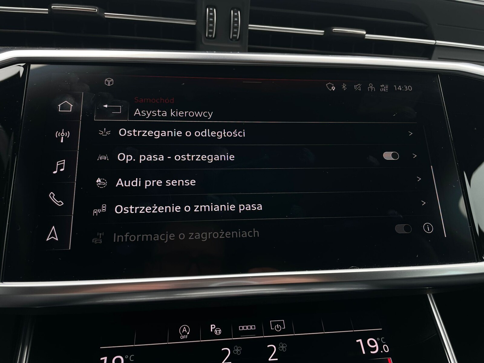 Audi A6 Avant - zdjęcie 32