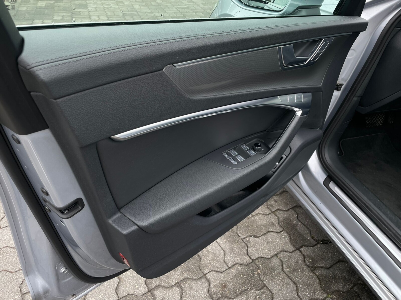 Audi A6 Avant - zdjęcie 18