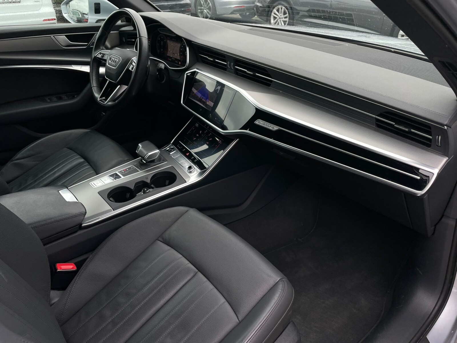 Audi A6 Avant - zdjęcie 22