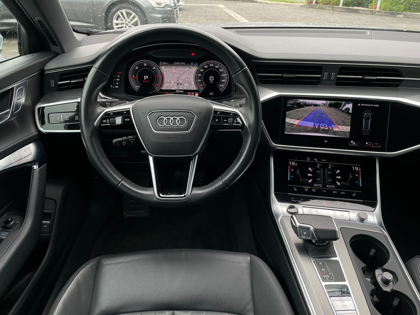 Audi A6 Avant - zdjęcie 17