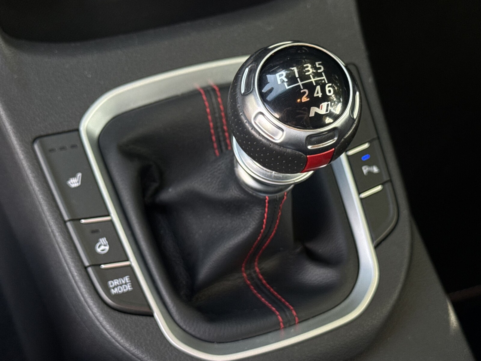 Hyundai i30 - zdjęcie 22