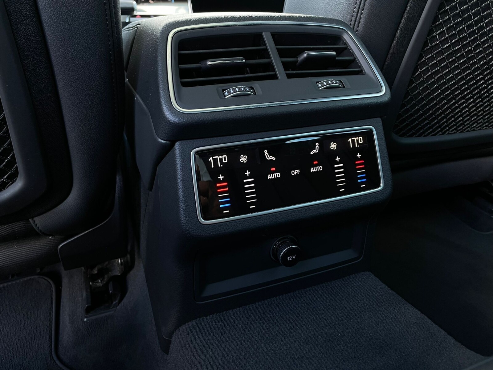 Audi A6 Avant - zdjęcie 13