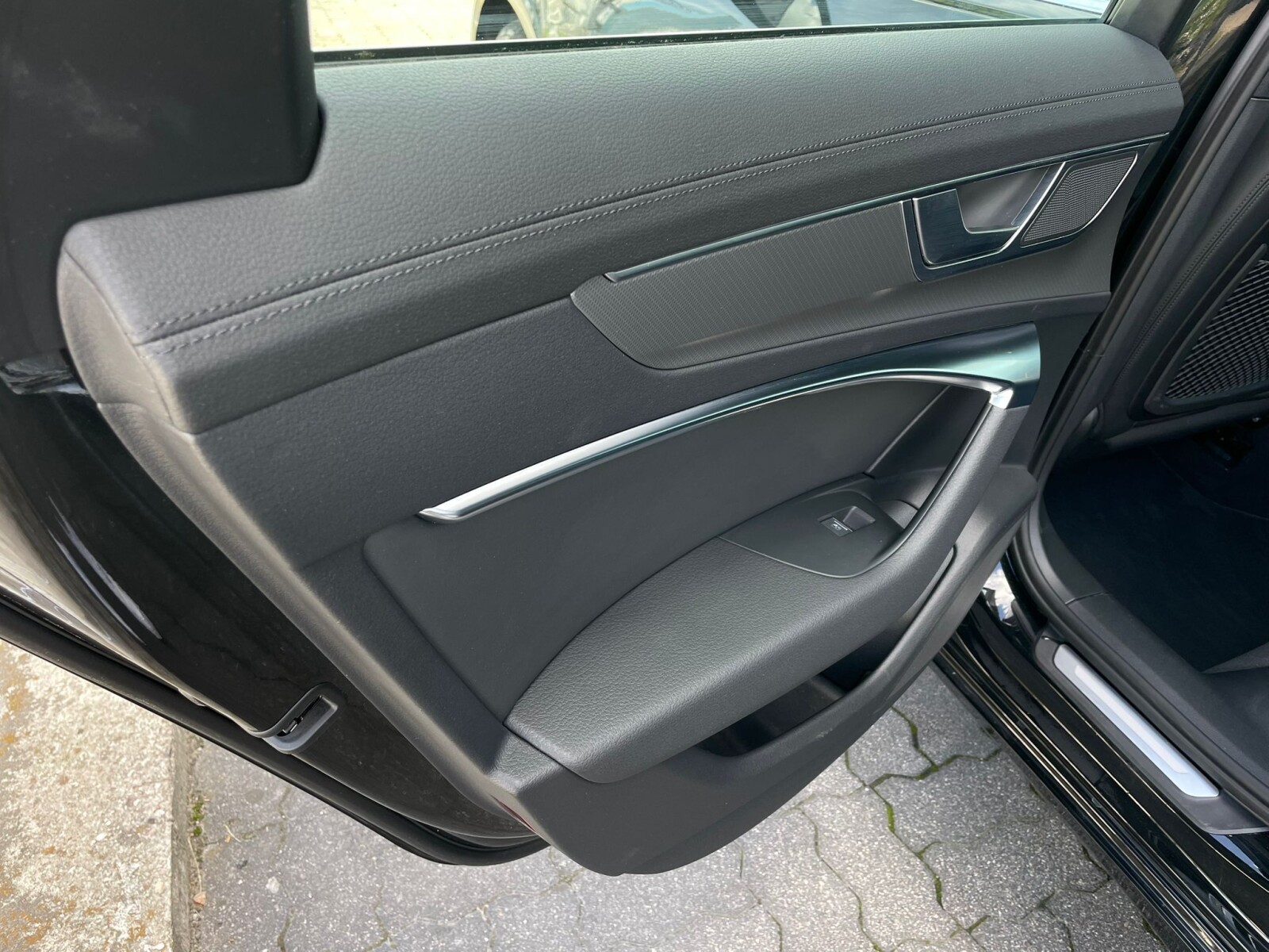 Audi A6 Avant - zdjęcie 10