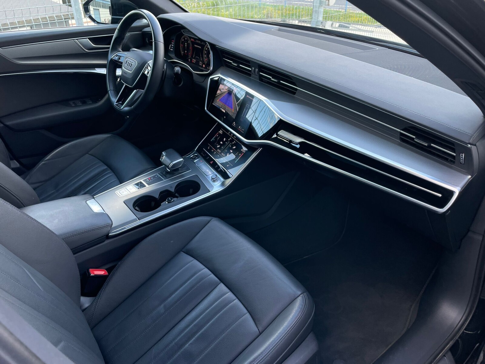 Audi A6 Avant - zdjęcie 22