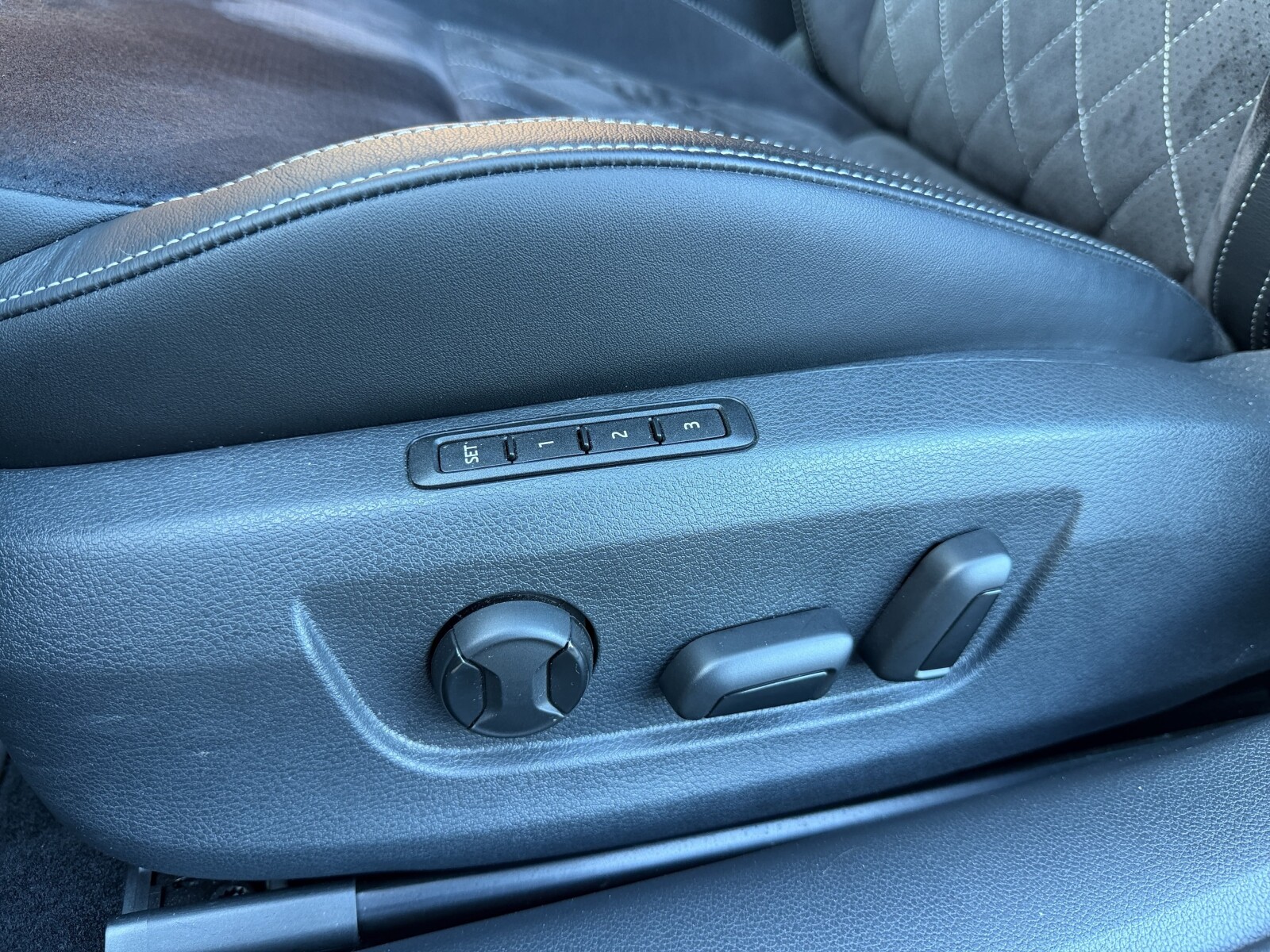 Škoda Superb - zdjęcie 14