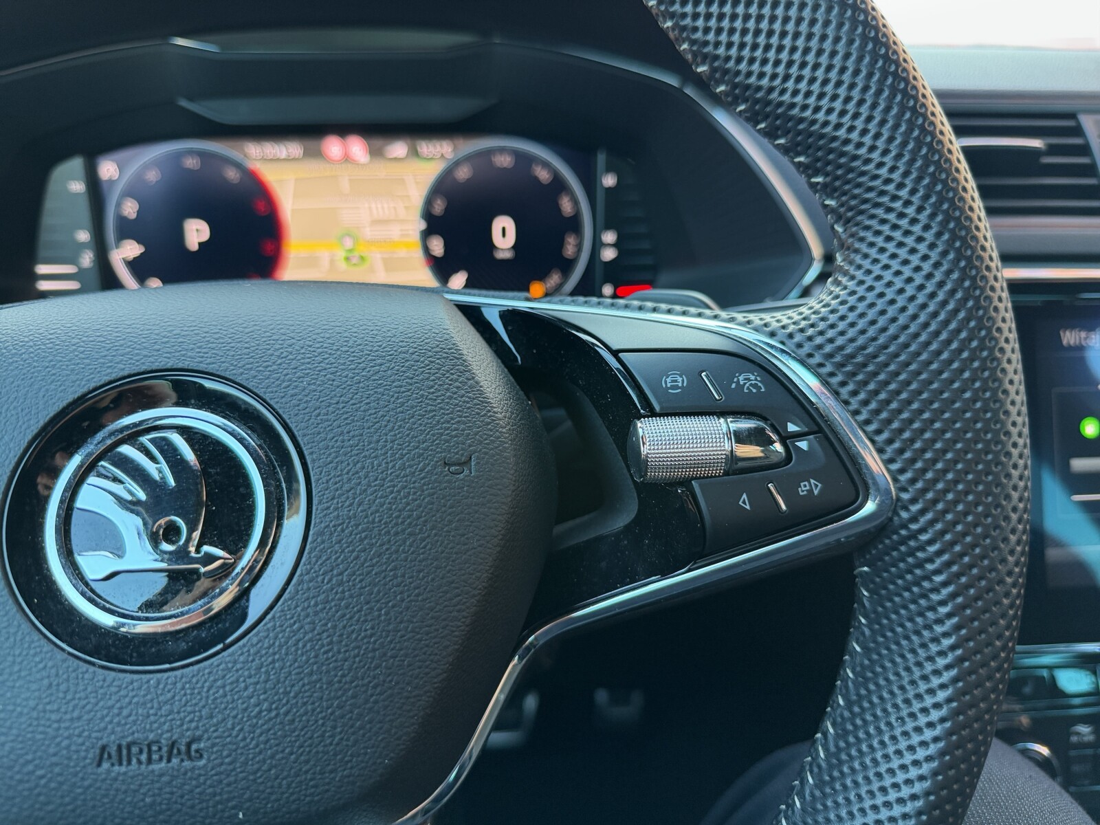 Škoda Superb - zdjęcie 18