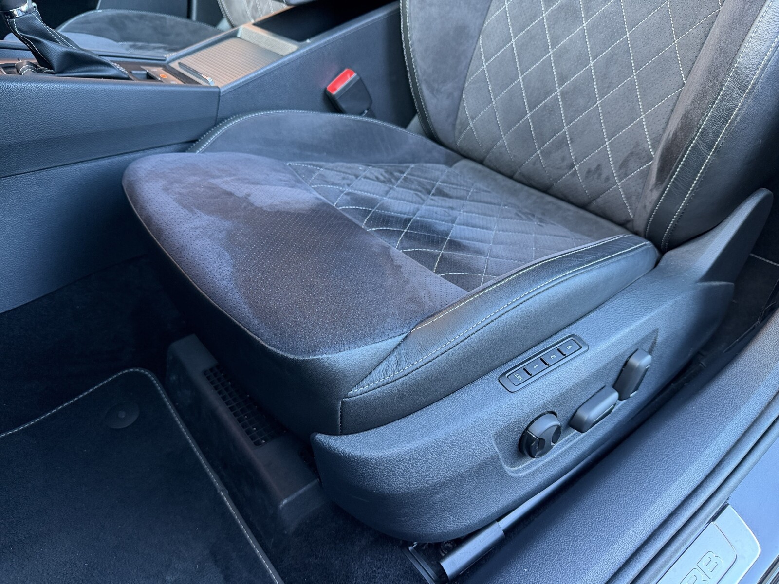 Škoda Superb - zdjęcie 13