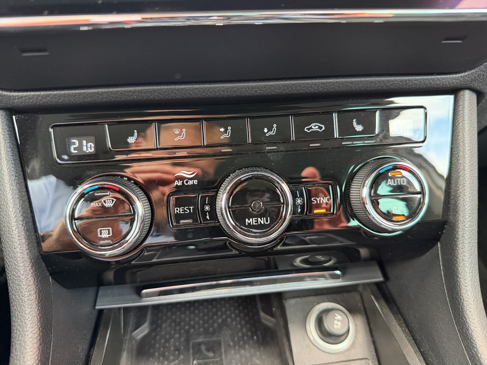 Škoda Superb - zdjęcie 21