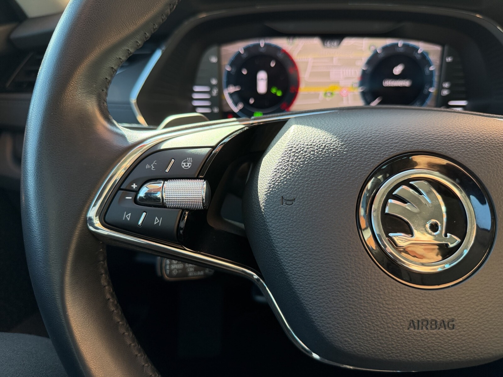 Škoda Octavia - zdjęcie 16