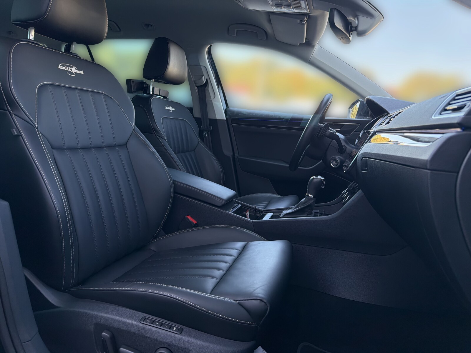 Škoda Superb Combi - zdjęcie 20