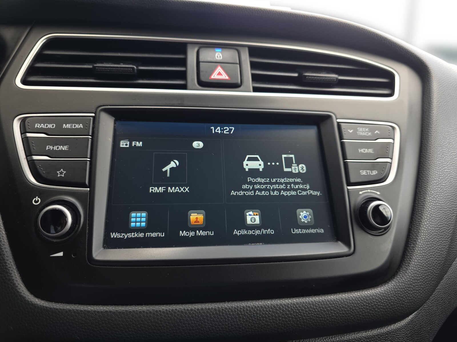 Hyundai i20 - zdjęcie 17